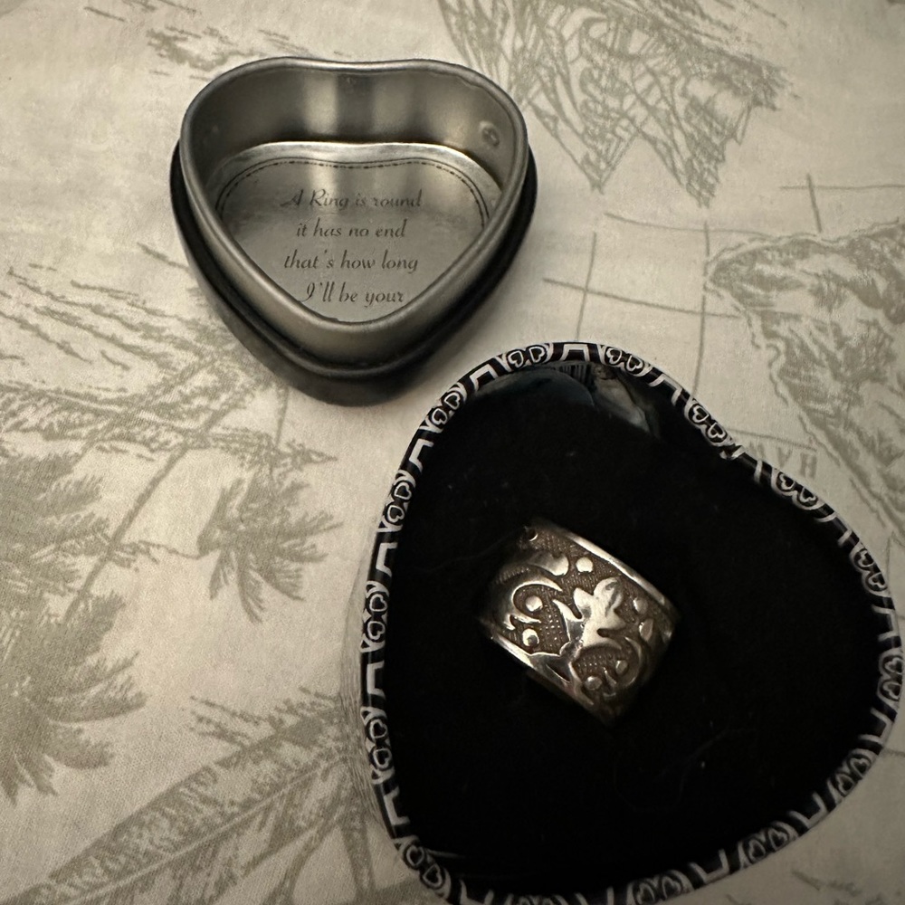 Brighton ring size 7 retired